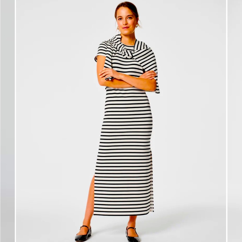 NWT SPANX Air Essentials Maxi dress on Very black Stripe - XS